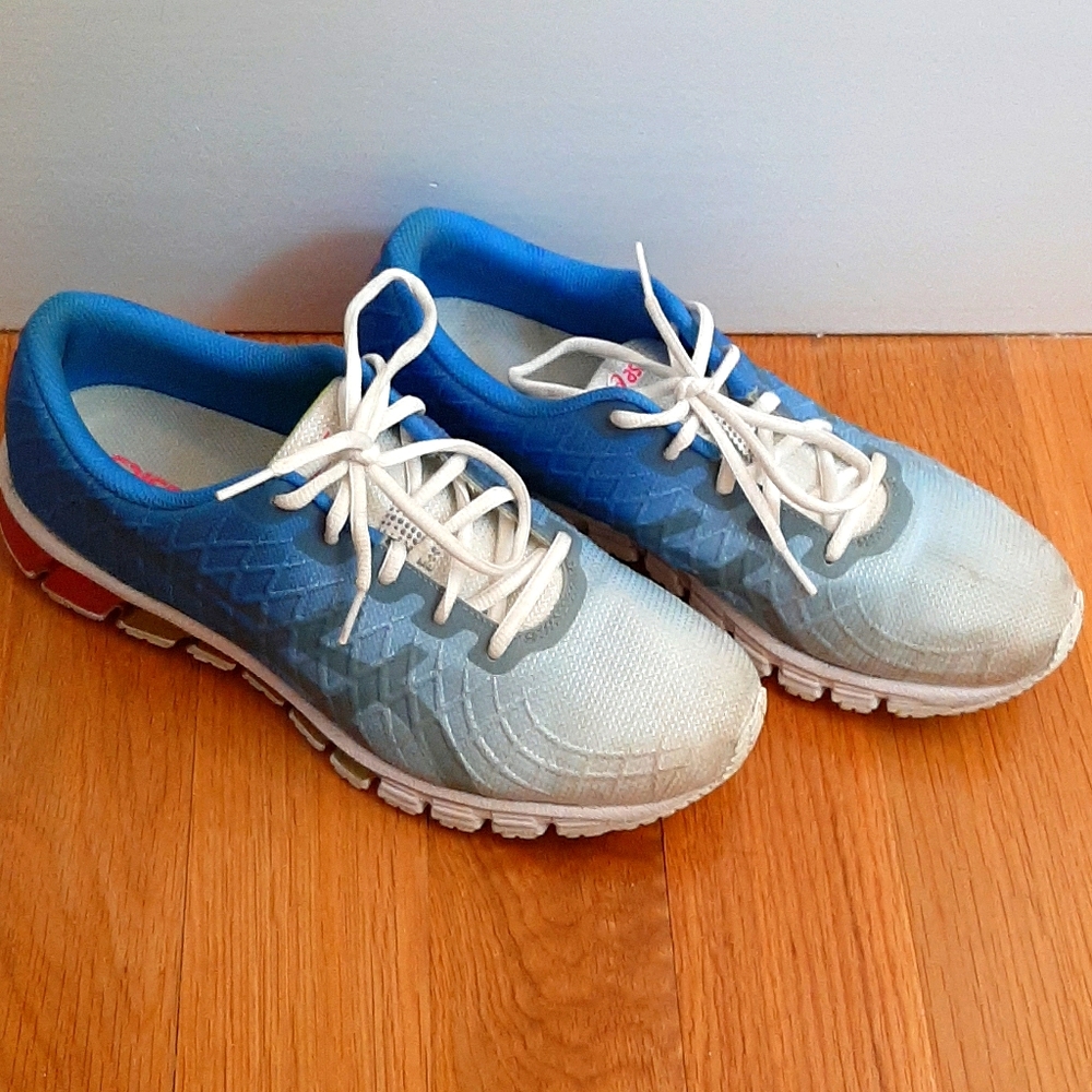 Running shoes